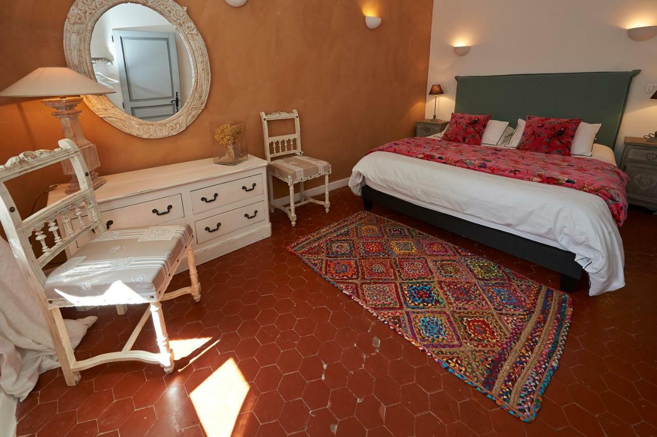 La Grande Maison De Nans Luaran gambar
